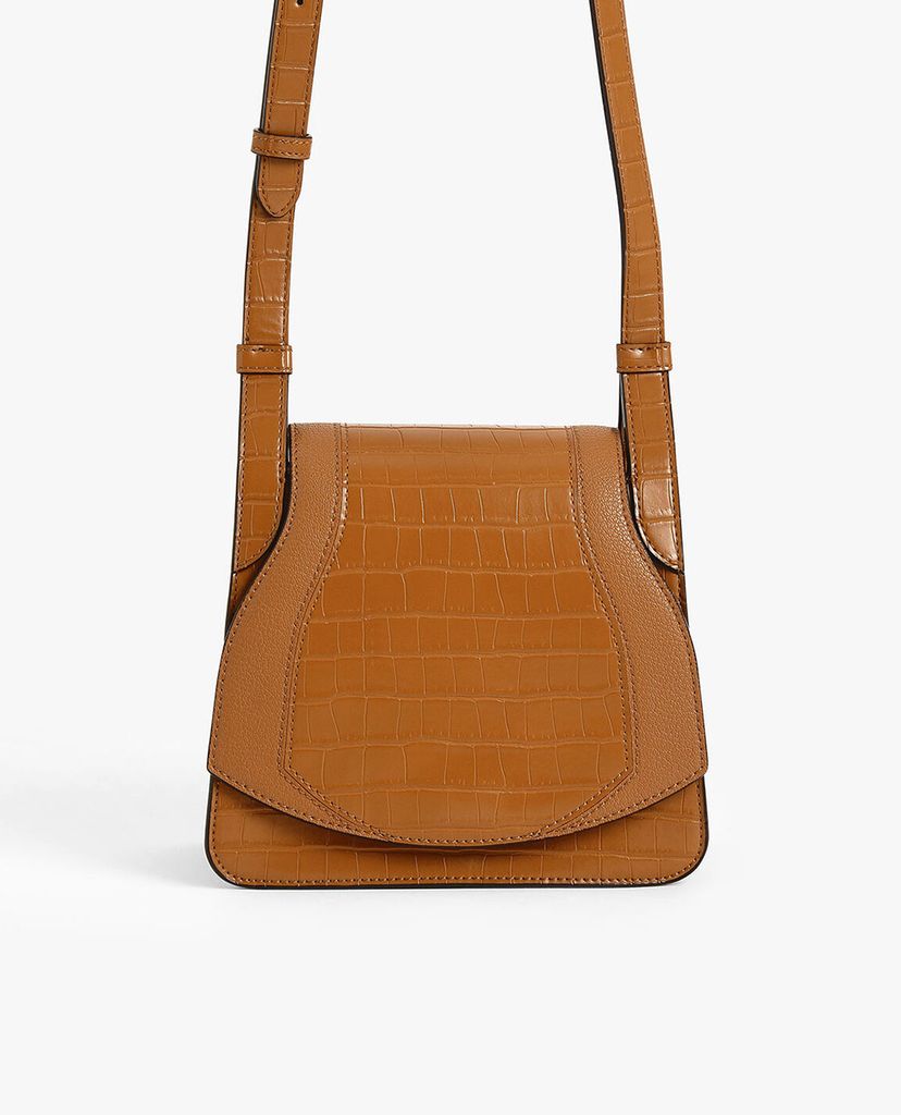 CHARLES & KEITH - Túi đeo chéo nữ hình thang Croc Effect