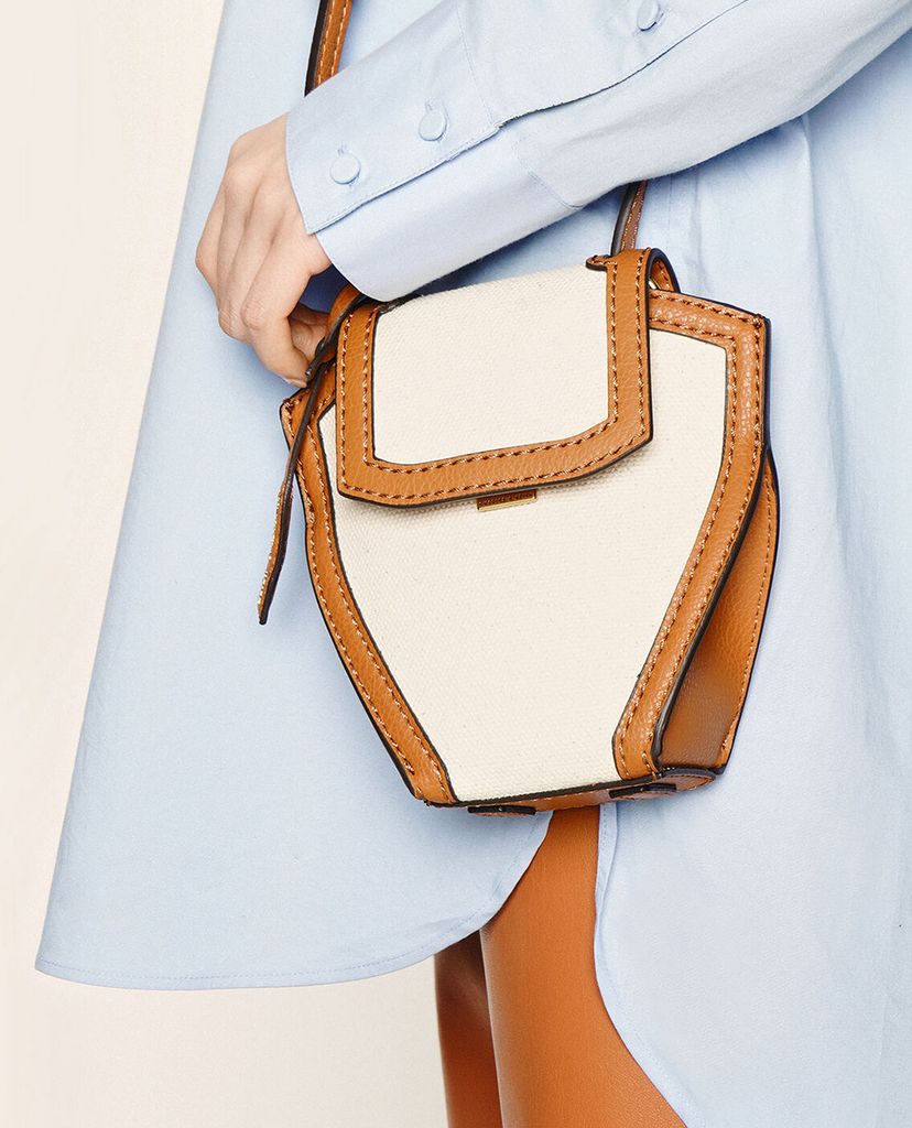 CHARLES & KEITH - Túi đeo chéo nữ đa giác Geometric