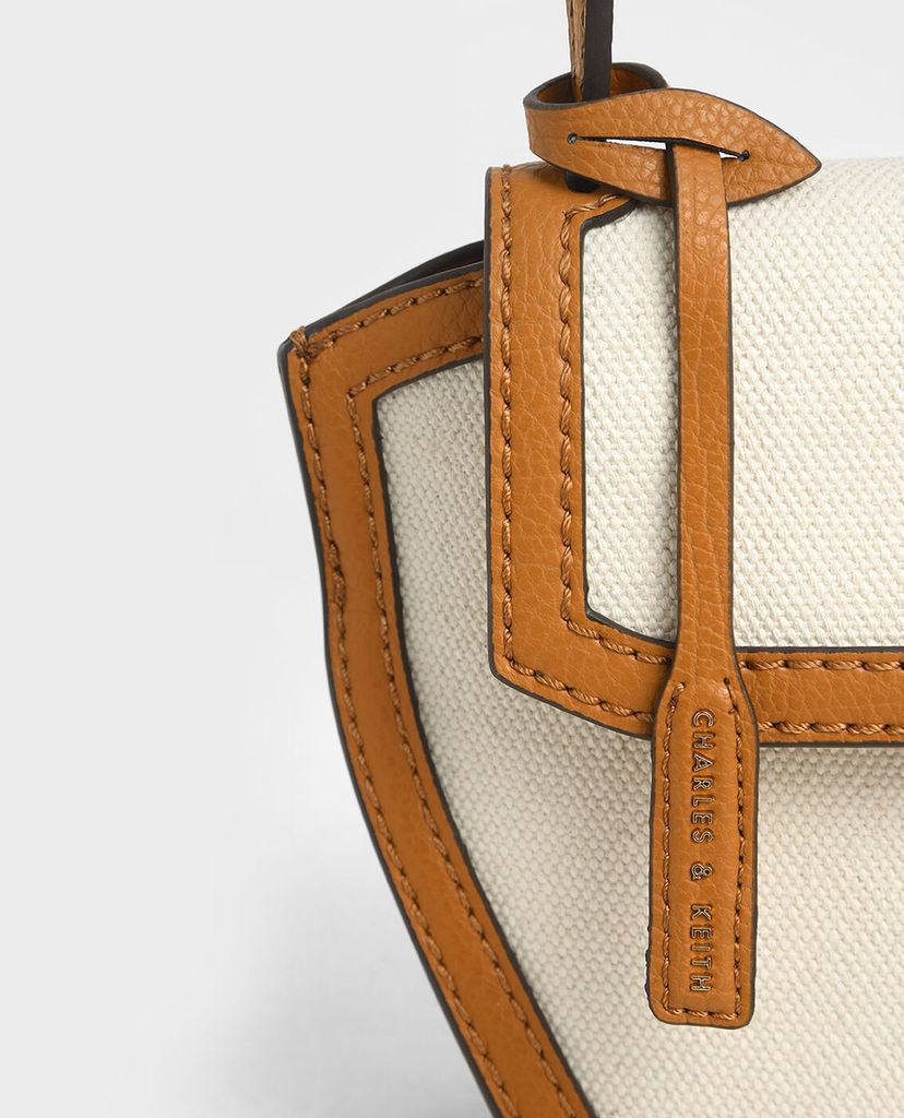 CHARLES & KEITH - Túi đeo chéo nữ đa giác Geometric