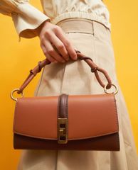 CHARLES & KEITH - Ví cầm tay nữ chữ nhật Coiled Top