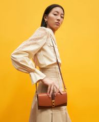 CHARLES & KEITH - Ví cầm tay nữ chữ nhật Coiled Top