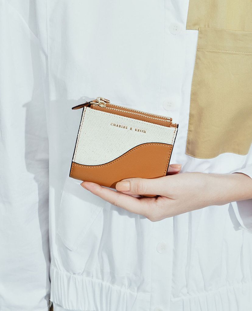 CHARLES & KEITH - Ví nữ phom vuông Top Zip