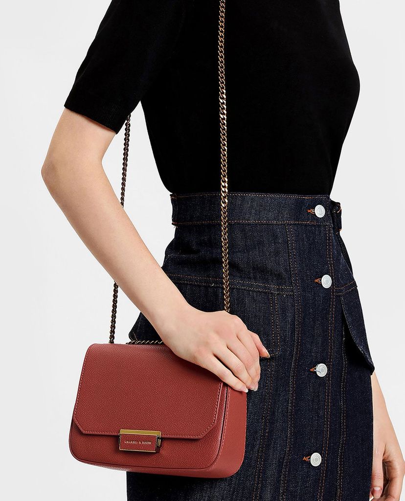 CHARLES & KEITH - Túi đeo chéo nữ chữ nhật Classic Push Lock