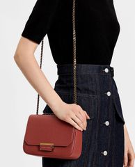 CHARLES & KEITH - Túi đeo chéo nữ chữ nhật Classic Push Lock