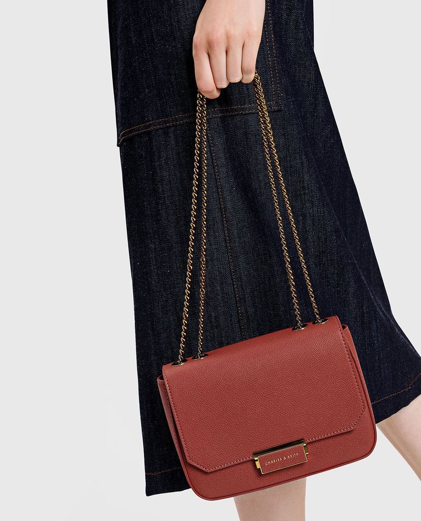CHARLES & KEITH - Túi đeo chéo nữ chữ nhật Classic Push Lock