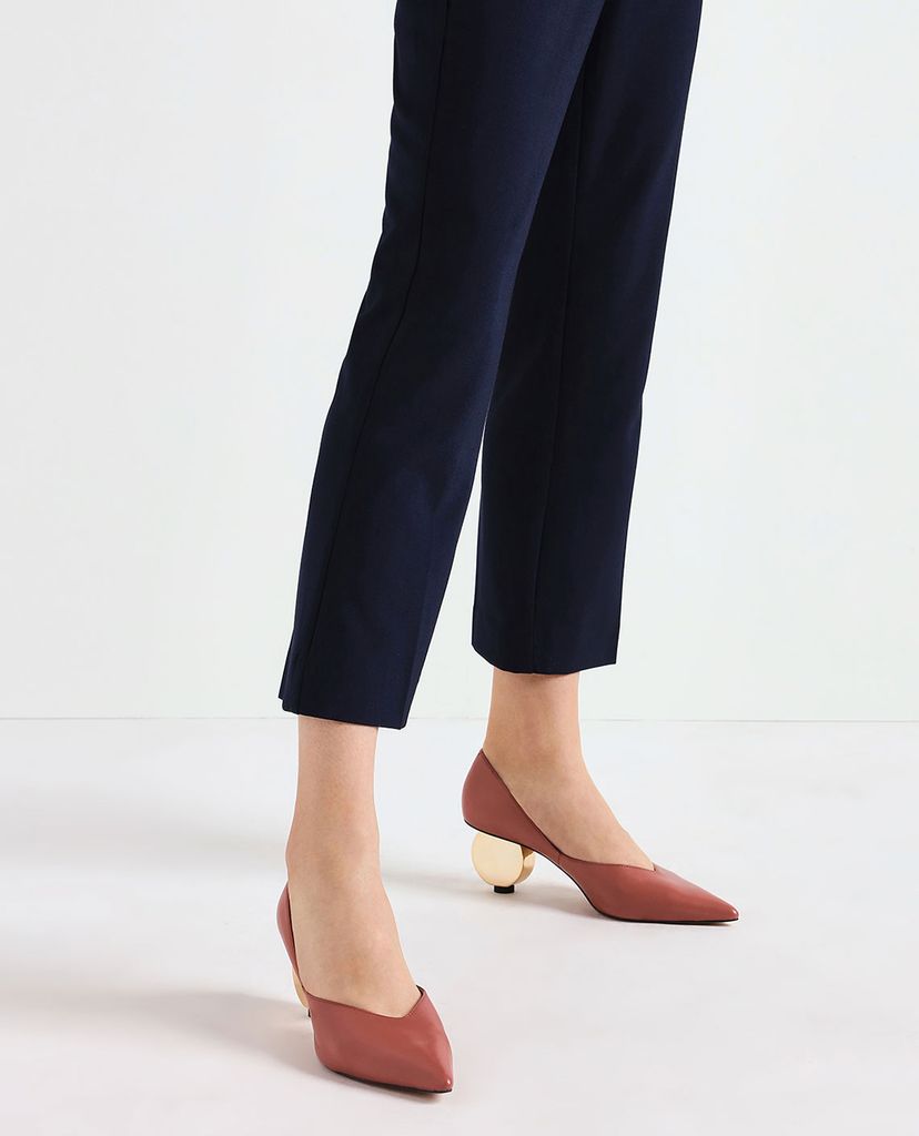 CHARLES & KEITH - Giày cao gót mũi nhọn V Cut Sculptural