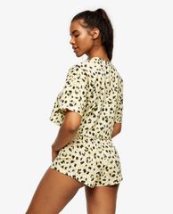TOPSHOP - Set áo thun và quần shorts Leopard Print Boxy