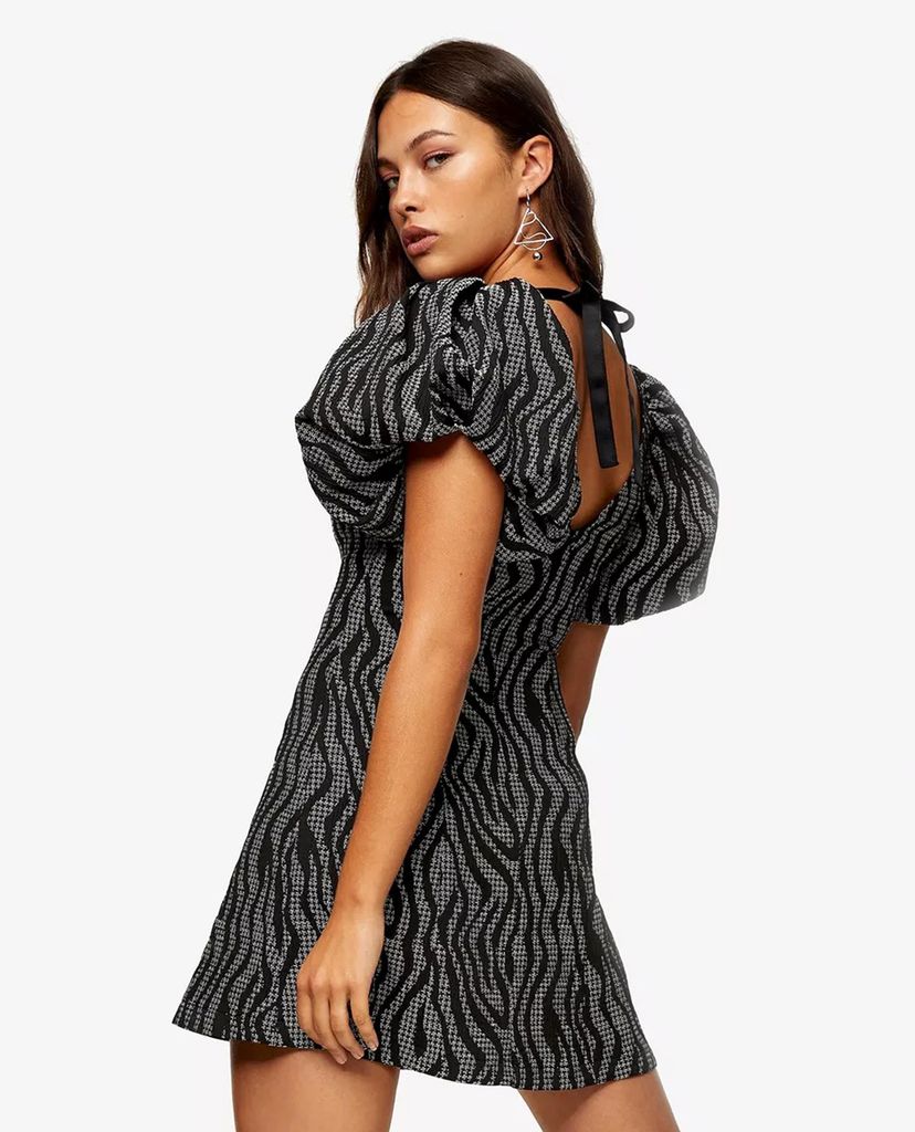 TOPSHOP - Đầm mini cổ V tay phồng Black & White Animal Puff Sleeve