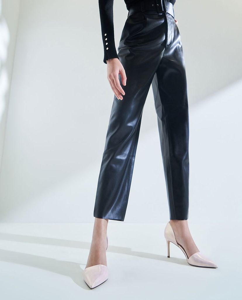 CHARLES & KEITH - Giày cao gót mũi nhọn thời trang