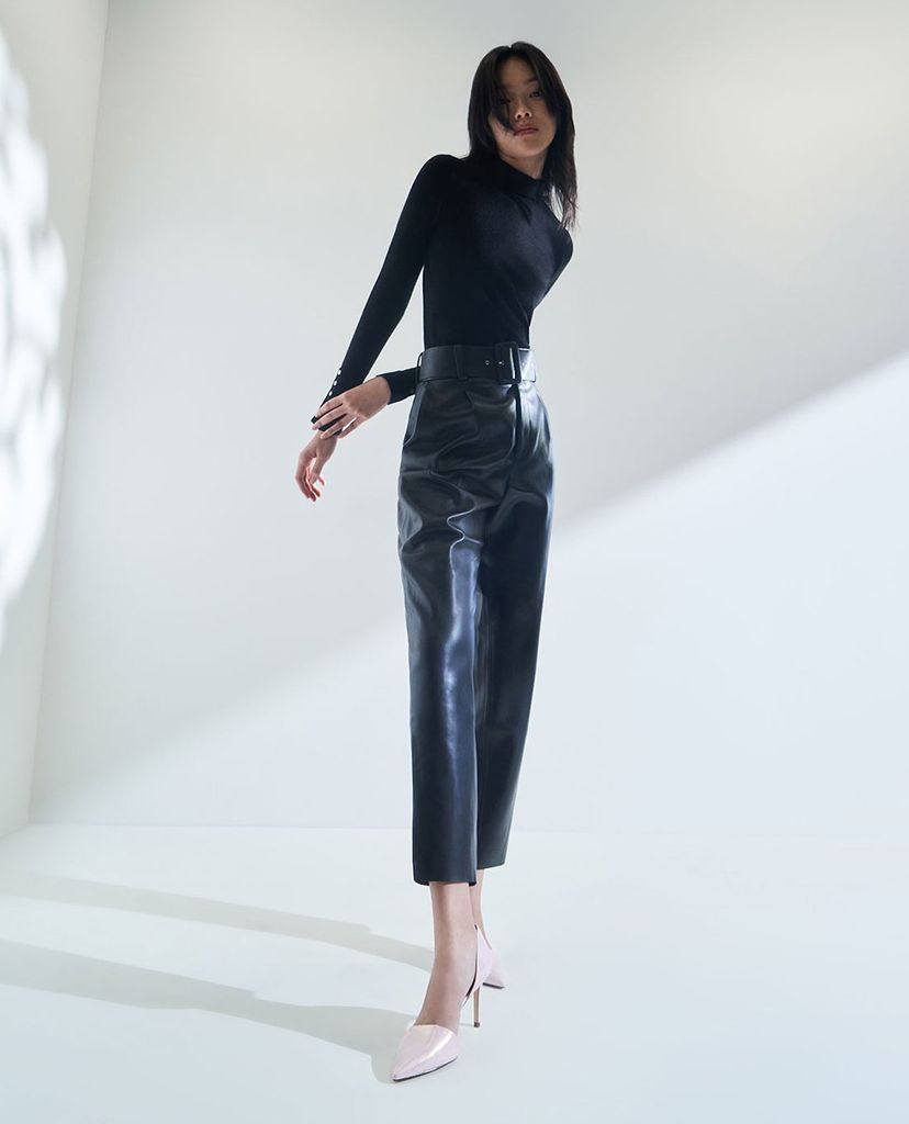 CHARLES & KEITH - Giày cao gót mũi nhọn thời trang