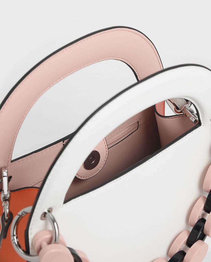 CHARLES & KEITH - Túi xách tay hình thang Acrylic Top Handle Sculptural