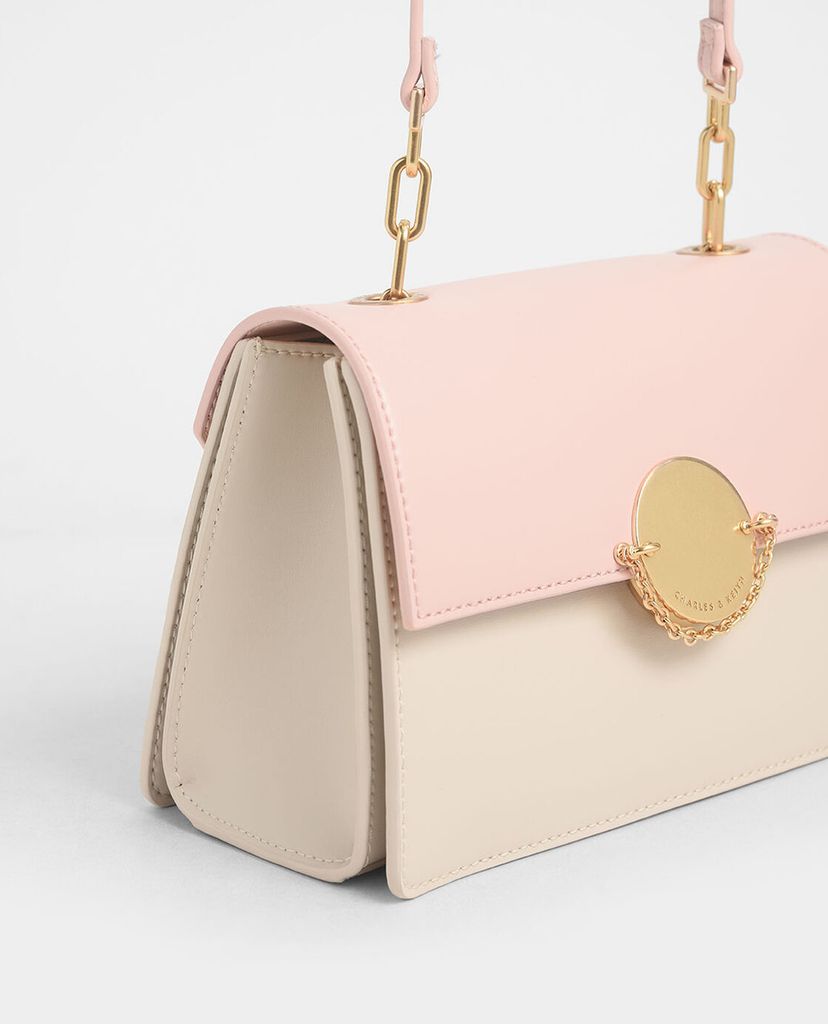 CHARLES & KEITH - Túi đeo chéo nắp gập Chain Link