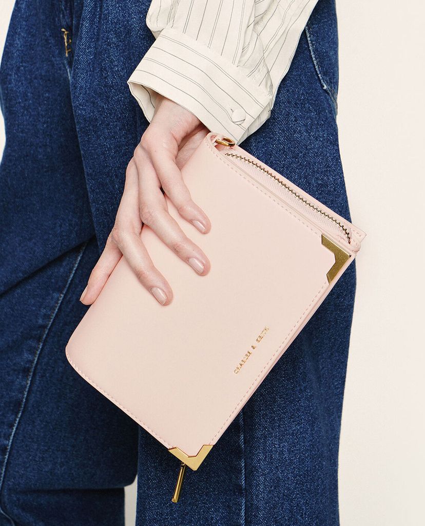CHARLES & KEITH - Túi đeo chéo chữ nhật Metallic Edge