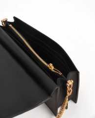 CHARLES & KEITH - Ví cầm tay nữ phom chữ nhật Quilted