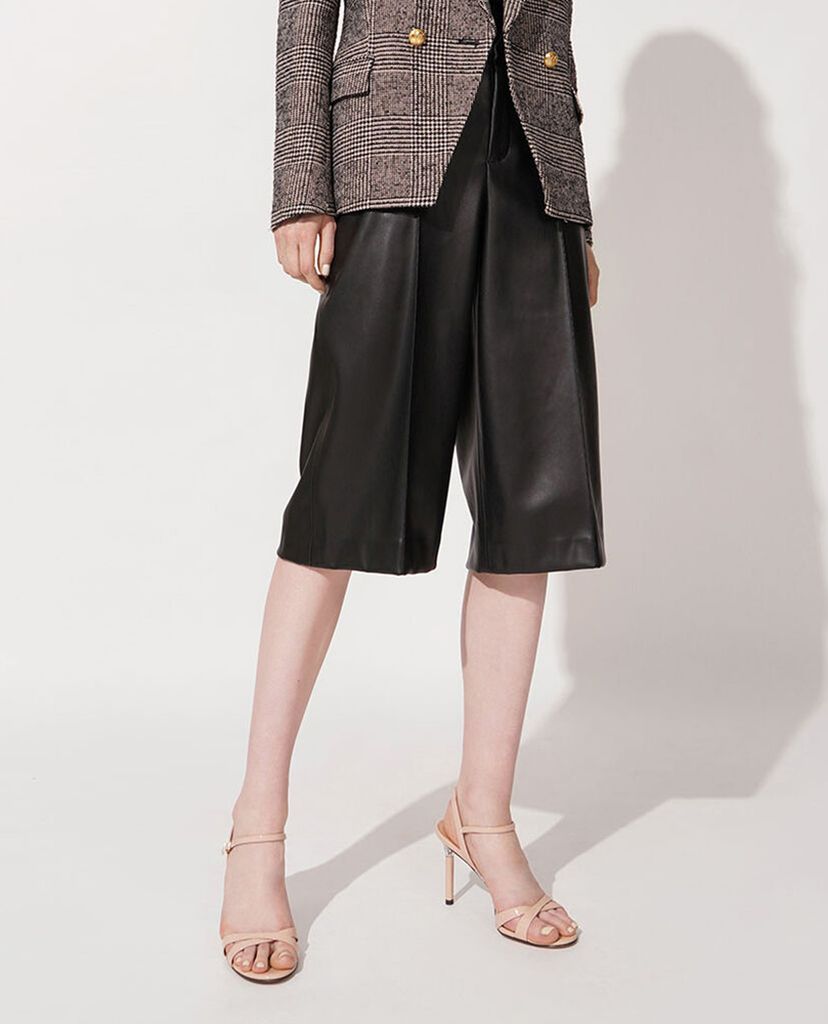 CHARLES & KEITH - Giày cao gót hở mũi Patent Leather Criss Cross