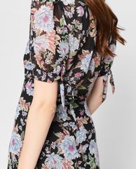 GIGI - Đầm midi cổ V tay ngắn phối họa tiết hoa thời trang SS