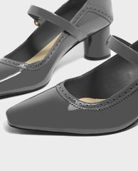 CHARLES & KEITH - Giày cao gót đế vuông Mustard Brogue Detail Mary Janes