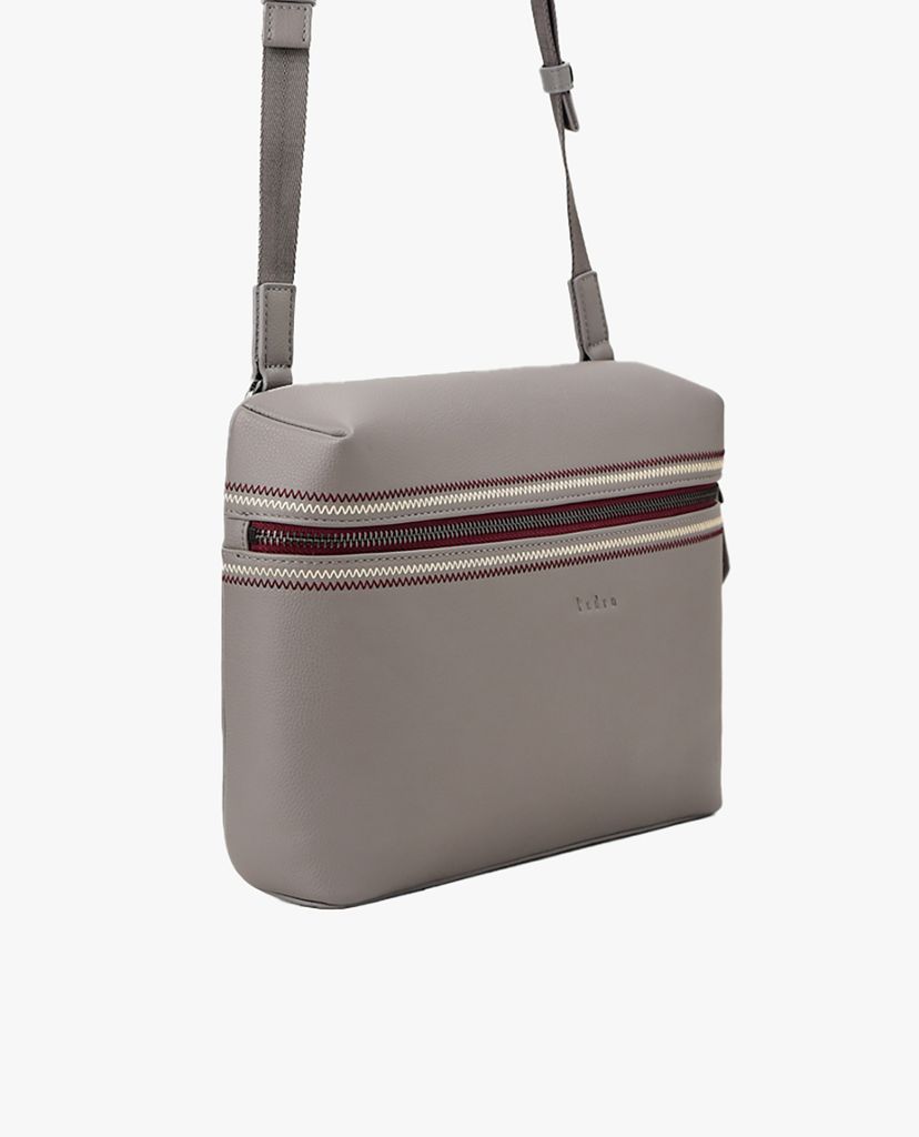 PEDRO - Túi đeo chéo nam chữ nhật Casual Zipper Stiletto