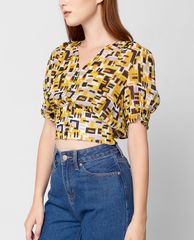 GIGI - Áo kiểu nữ ngắn tay cổ V Smocked Button