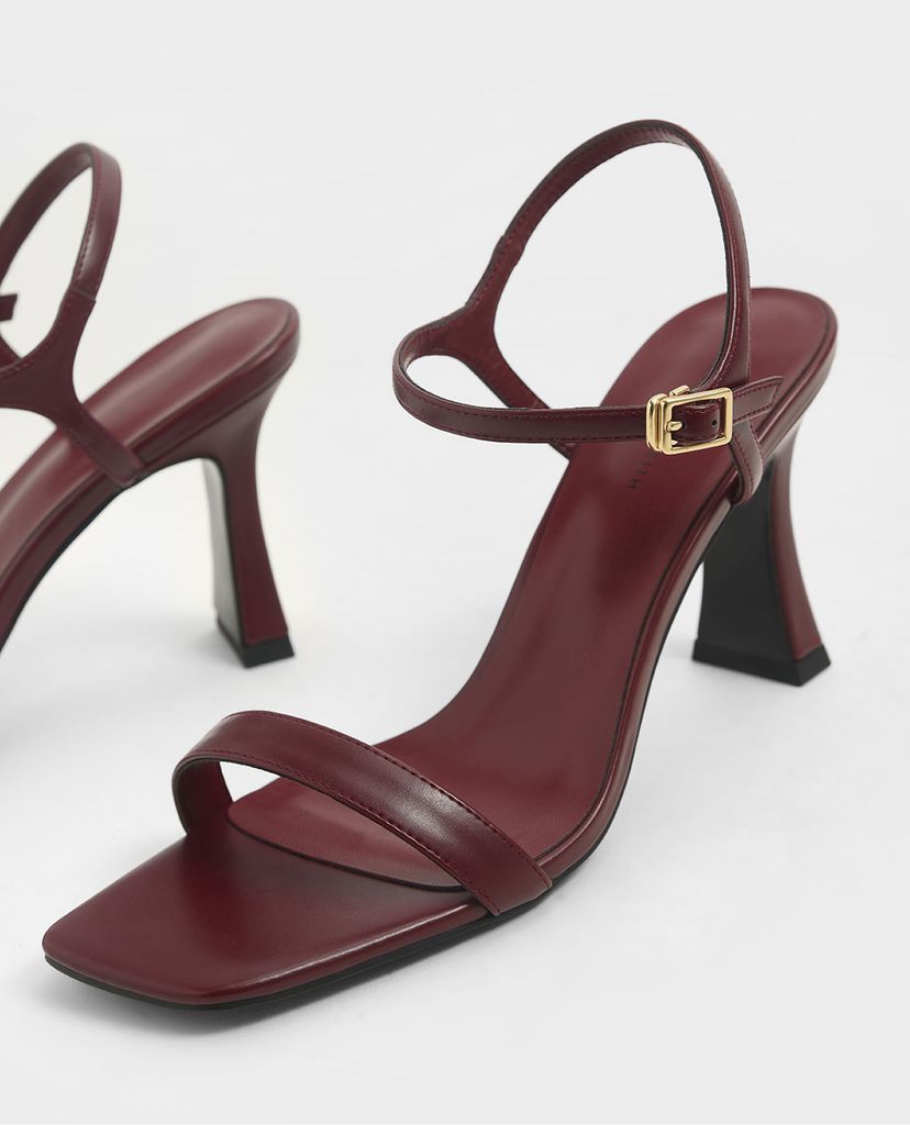 CHARLES & KEITH - Giày cao gót sandal Sculptural