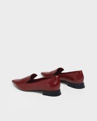 CHARLES & KEITH - Giày loafer nữ mũi nhọn Classic Pointed