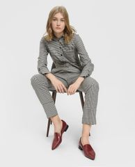 CHARLES & KEITH - Giày loafer nữ mũi nhọn Classic Pointed