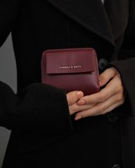 CHARLES & KEITH - Ví nữ phom vuông nhỏ gọn