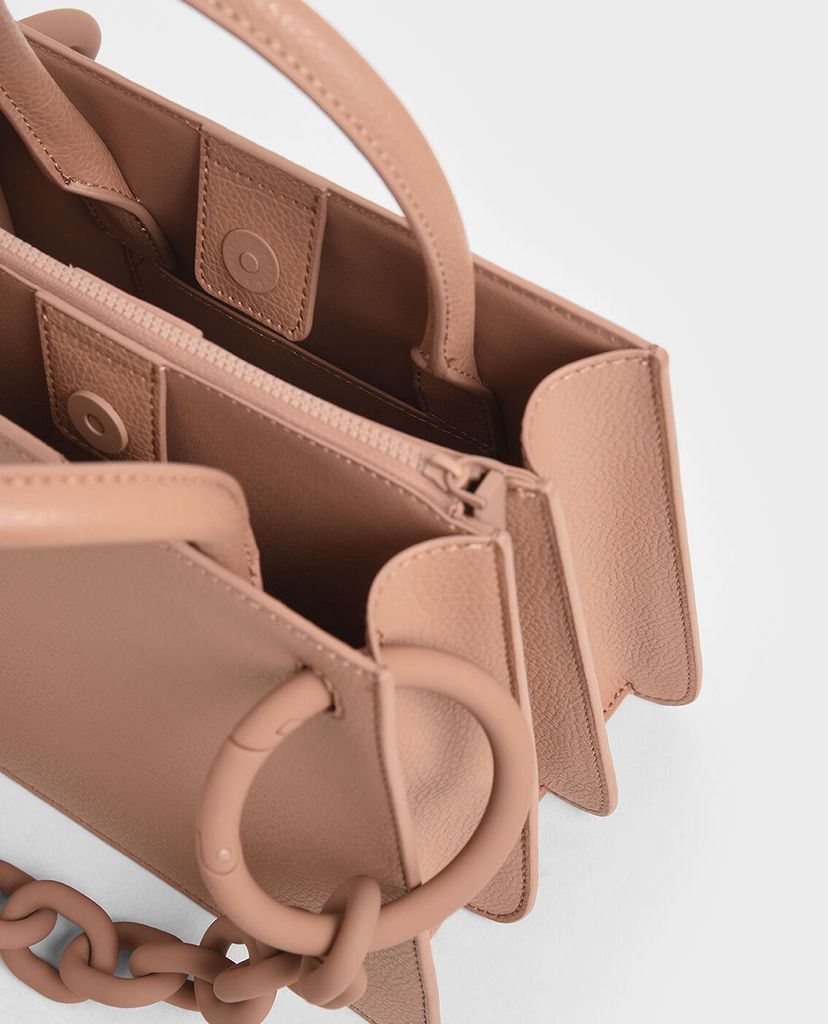 CHARLES & KEITH - Túi đeo vai nữ hình thang Chunky Chain Top Handle