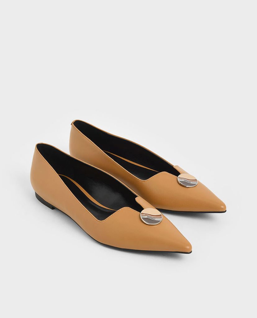 CHARLES & KEITH - Giày đế bệt nữ mũi nhọn Button Detail