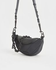 CHARLES & KEITH - Túi đeo vai yên ngựa có nếp nhăn hiệu ứng Nylon thời trang