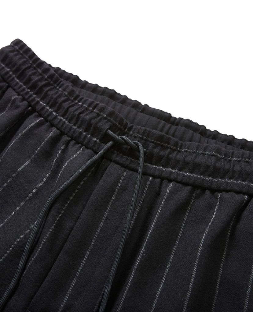 Quần jogger nam kẻ sọc dọc