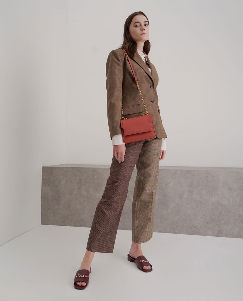 CHARLES & KEITH - Túi đeo chéo nữ hình chữ nhật Chain Handle