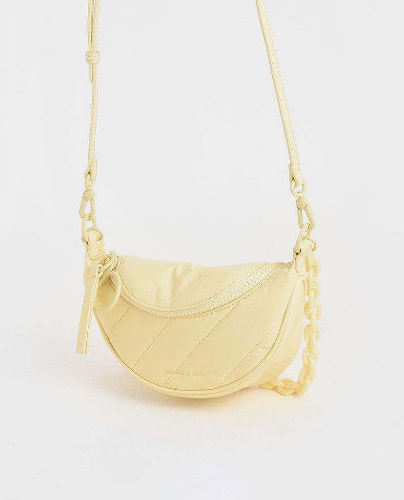 CHARLES & KEITH - Túi đeo vai yên ngựa có nếp nhăn hiệu ứng Nylon thời trang