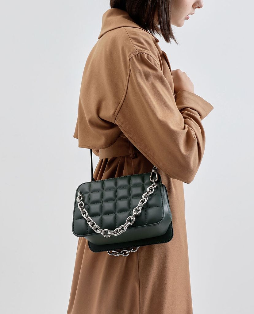 CHARLES & KEITH - Túi đeo vai Chunky Chain Strap Quilted