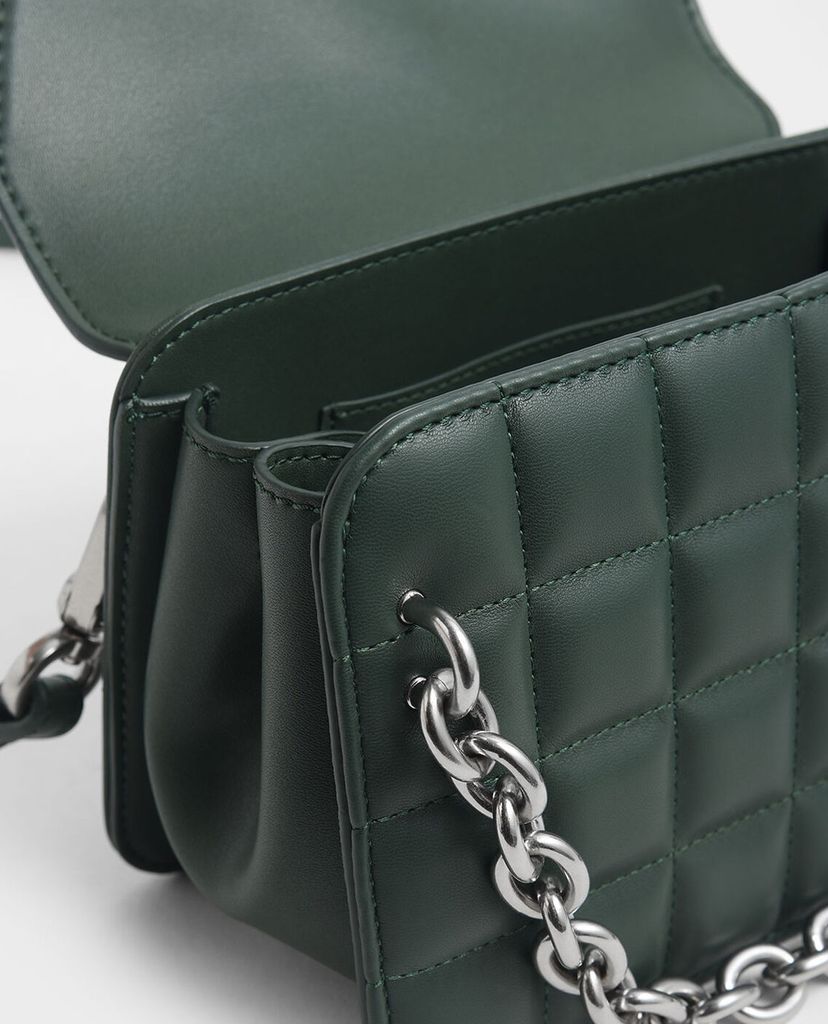 CHARLES & KEITH - Túi đeo vai Chunky Chain Strap Quilted