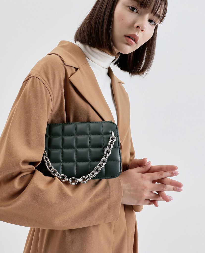 CHARLES & KEITH - Túi đeo vai Chunky Chain Strap Quilted