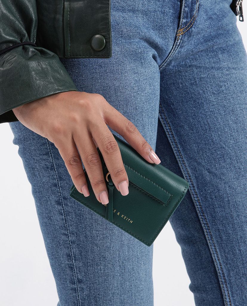 CHARLES & KEITH - Ví đựng name card nữ nắp gập Front Zip