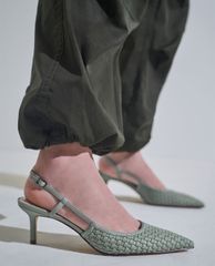 CHARLES & KEITH - Giày cao gót mũi nhọn quai mảnh hiện đại
