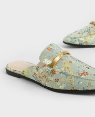 CHARLES & KEITH - Giày mules nữ mũi nhọn Metal Accent