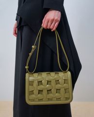 CHARLES & KEITH - Túi đeo vai nữ Weave Detail