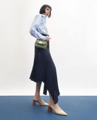 CHARLES & KEITH - Túi xách tay nữ hình chữ nhật Metallic Turn Lock