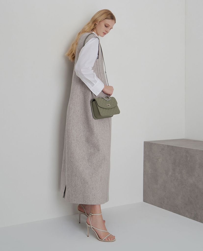 CHARLES & KEITH - Túi đeo chéo nữ chữ nhật Quilted Turn Lock