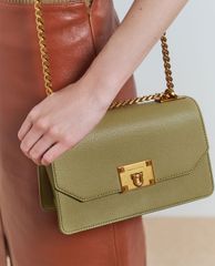 CHARLES & KEITH - Túi đeo chéo nữ nắp gập Metallic Push Lock