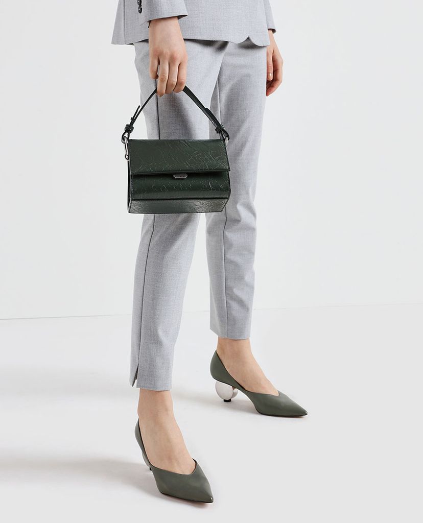 CHARLES & KEITH - Giày cao gót mũi nhọn V Cut Sculptural
