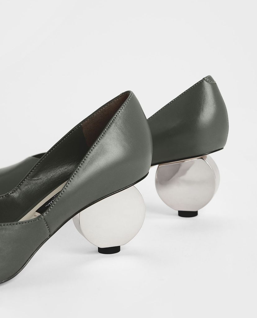 CHARLES & KEITH - Giày cao gót mũi nhọn V Cut Sculptural