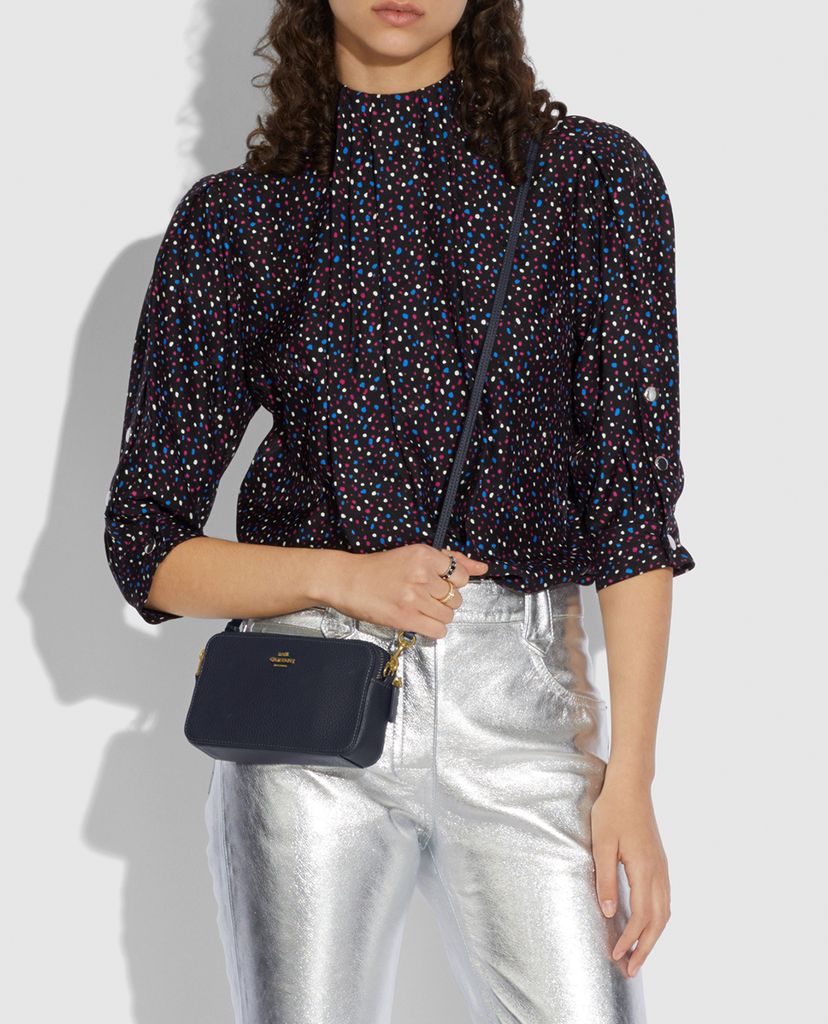 COACH - Túi nữ đeo chéo chữ nhật Kira