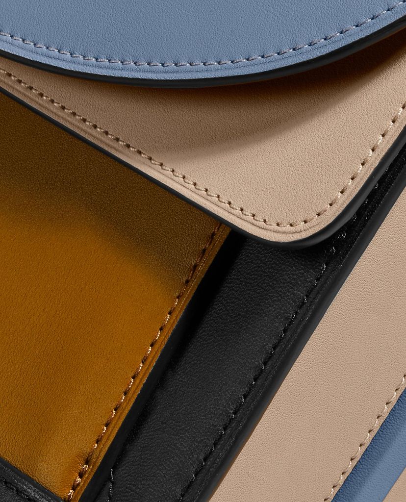 COACH - Túi đeo vai chữ nhật nắp gập Dreamer In Colorblock