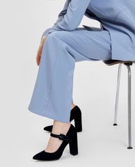CHARLES & KEITH - Giày cao gót mũi nhọn đế trụ Block Heel