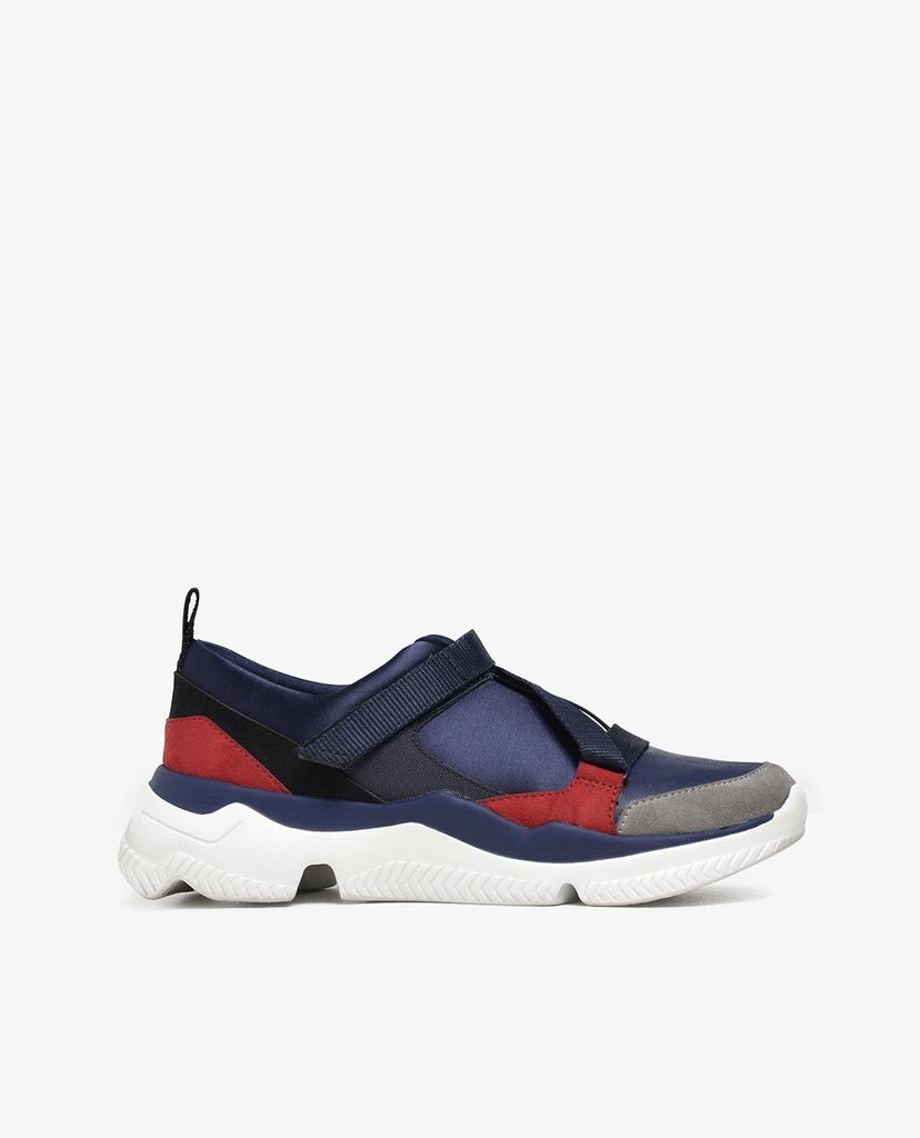 CHARLES & KEITH - Giày sneaker nữ quai dán Velcro Slip On