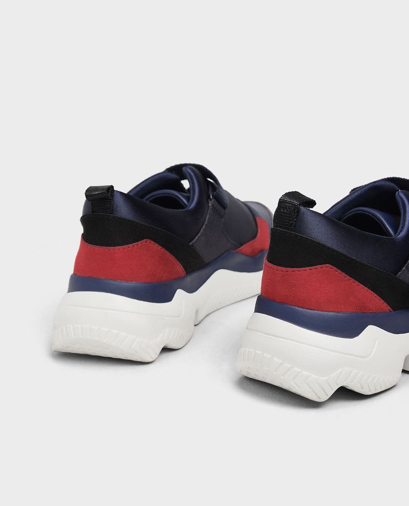 CHARLES & KEITH - Giày sneaker nữ quai dán Velcro Slip On